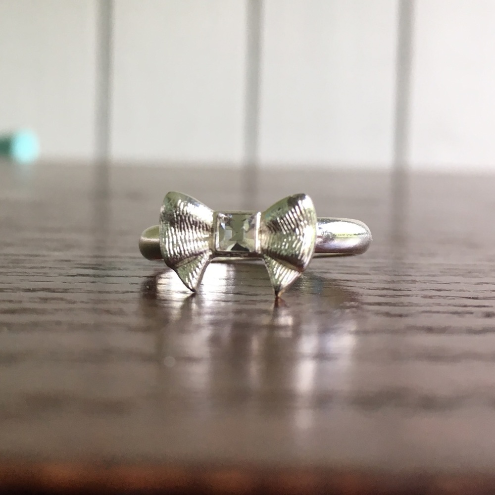 Brighton Bow Ring